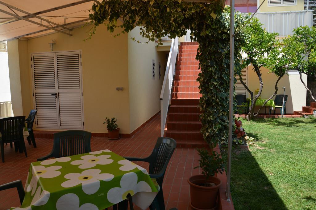 Apartments Gareta Carnac Ngoại thất bức ảnh